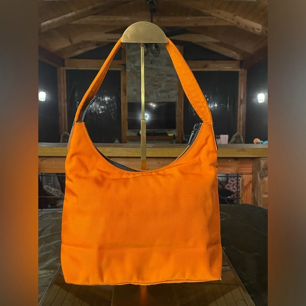 Gucci Orange Shoulder Bag - Picture 3 of 16